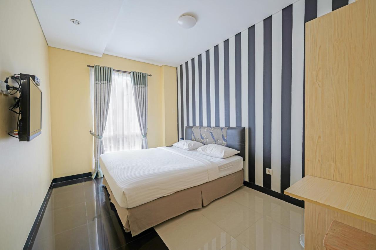 Multi 88 Syariah Hotel Jakarta Exterior photo